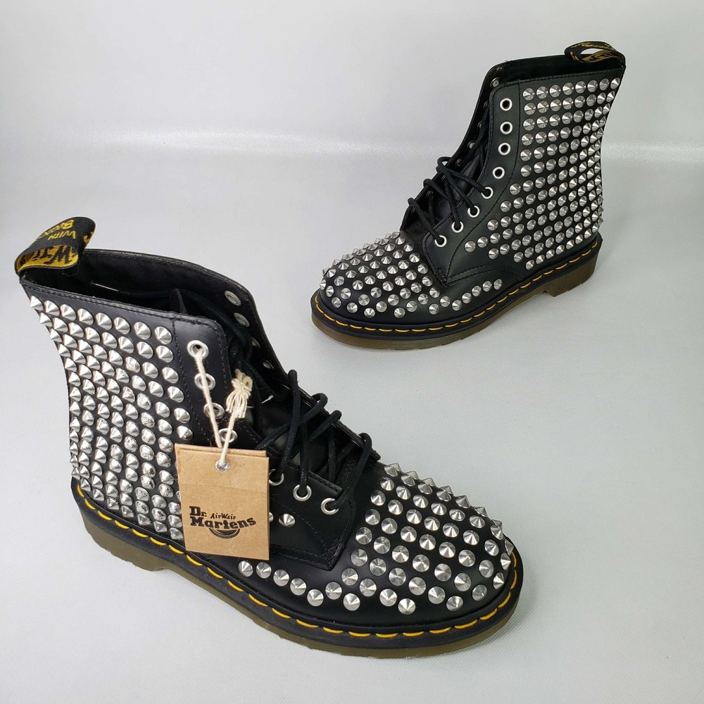 Dr. Martens Spike Boots Womens 9 Black Studded Leather 8 Eye New Grunge Goth